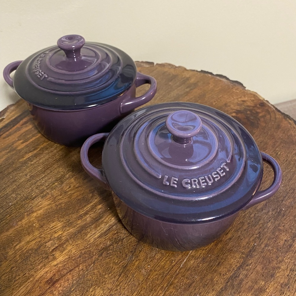 2 Le Creuset Mini Cocottee Stoneware, Purple, Cassis, discontinued color